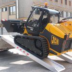 Juego de rampas para subir JCB Robot